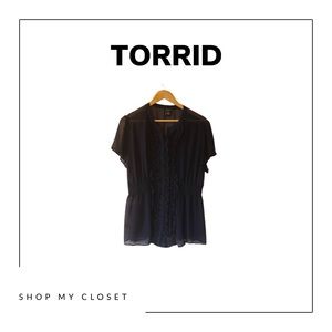 TORRID NAVY BLOUSE